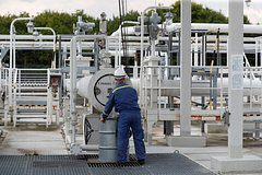 Захарова назвала пригрозившего взорвать «Дружбу» главу МИД Польши «Усамой бен Сикорским»