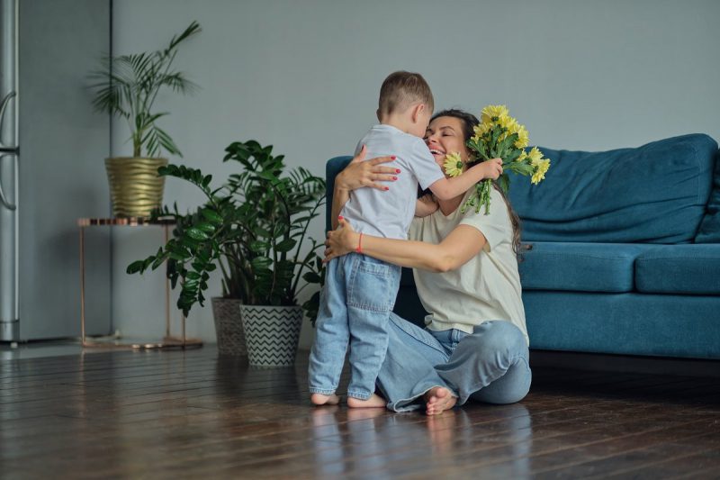 День матери 2025