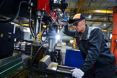 Орешкин назвал Россию несокрушимой перед натиском санкций