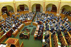 Поддержку Венгрией антироссийских санкций объяснили