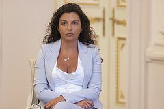 Симоньян возобновила съемки программы через 40 дней после смерти Кеосаяна