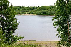 Тела четырех человек нашли в водах российской реки