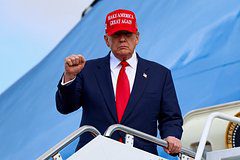 Трамп пригрозил вторжением еще одной стране