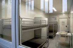 В Берлине закроют самый крупный центр приема беженцев с Украины