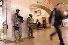 В Нью-Йорке начали готовиться к введению войск