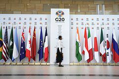 В России отреагировали на отказ Трампа отправить представителя США на саммит G20