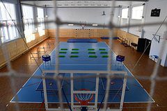 В российском регионе учитель физкультуры схватил ребенка за горло за плохое поведение