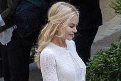 Внешность 58-летней Николь Кидман на съемках раскритиковали в сети