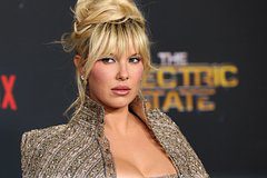 Звезда «Очень странных дел» объяснила решение не показывать лицо дочери