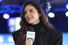 Бывшая «Мисс Вселенная» раскрыла модную ошибку во время шторма на Суперкубке