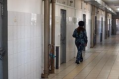 Бывшую помощницу российского прокурора посадили за мошенничество