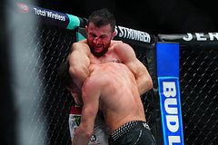 Двалишвили отправили в больницу после боя с Яном