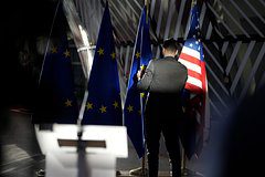 Европейцы пожаловались на эгоизм США