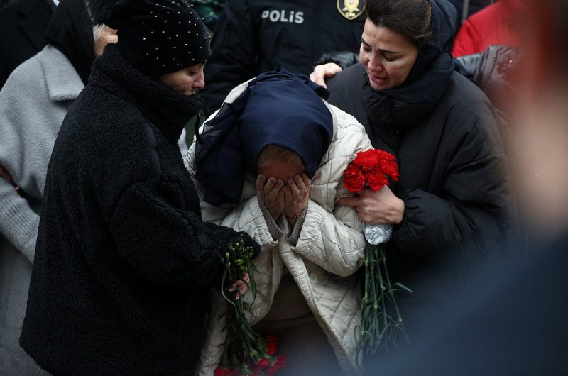 Год назад разбился самолет AZAL. Что произошло в небе над Чечней и как это спровоцировало кризис в отношениях Москвы и Баку?