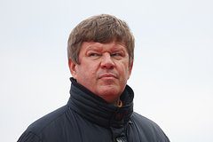 Губерниев назвал Большунова истеричкой