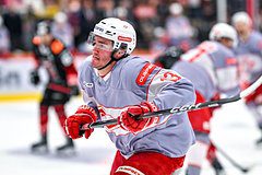 Хоккеист «Спартака» сравнил жизнь в России и США