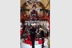 Киркоров украсил дом к Новому году за миллионы рублей