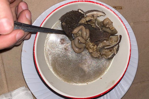 «Мне даже смотреть тошно». Какая еда шокирует российских туристов в США, Германии, Мексике и других странах?