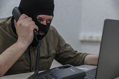 Мошенники прибегли к новой схеме для сбора данных россиян в преддверии Нового года