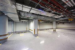 Названа стоимость самого дорогого машино-места в Москве