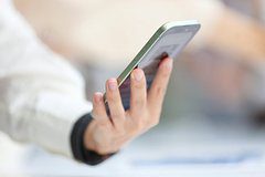 Обновление для iPhone вызвало скандал