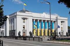 Орбан заявил о покрывающих друг друга Евросоюзе и Украине