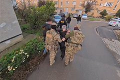 Пенсионер призвал к теракту на Красной площади во время Парада Победы