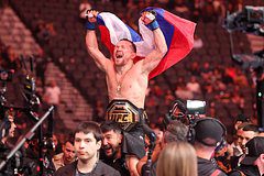 Петр Ян обратился к россиянам после завоевания чемпионского титула UFC