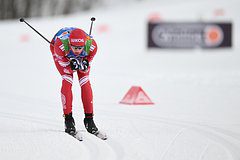 Появились подробности о состоянии лыжника после нападения Большунова