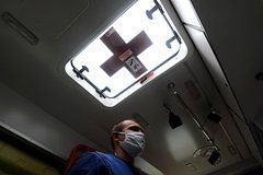 Появились подробности о состоянии российской учительницы после нападения в школе