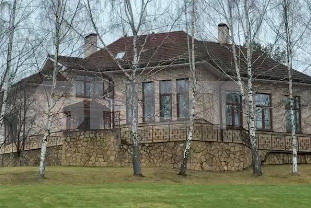 Проблемы Ларисы Долиной с налогами