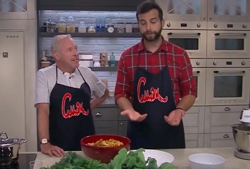 Продает вино из Палестины и зарабатывает миллионы. Как живет в эмиграции Андрей Макаревич?