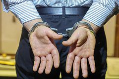 Решивший заживо сжечь бывшую жену с детьми россиянин узнал свой приговор