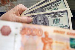 Россиянам назвали нюансы при покупке долларов