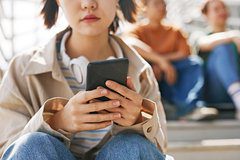 Россиянам раскрыли методы вовлечения детей в мошеннические схемы