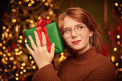 Россияне назвали идеальные подарки на Новый год