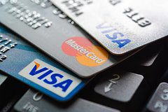 Судьбу карт Visa и MasterCard в России пообещали скоро решить