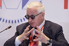 У Путина попросили что-то сделать с рублем