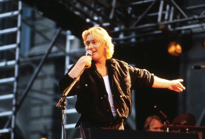 Умер певец Крис Ри. Он был одним из самых популярных артистов 1980-х. Его песни обожали в России