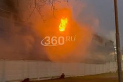 В Москве загорелся склад с лакокрасочной продукцией